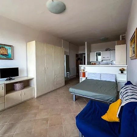 דירה Casa Pinolo Monolocale Vista Mare פולוניקה